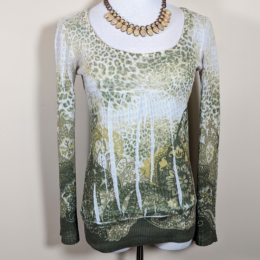 DayTrip• From The Buckle• Boho Lightweight Top•